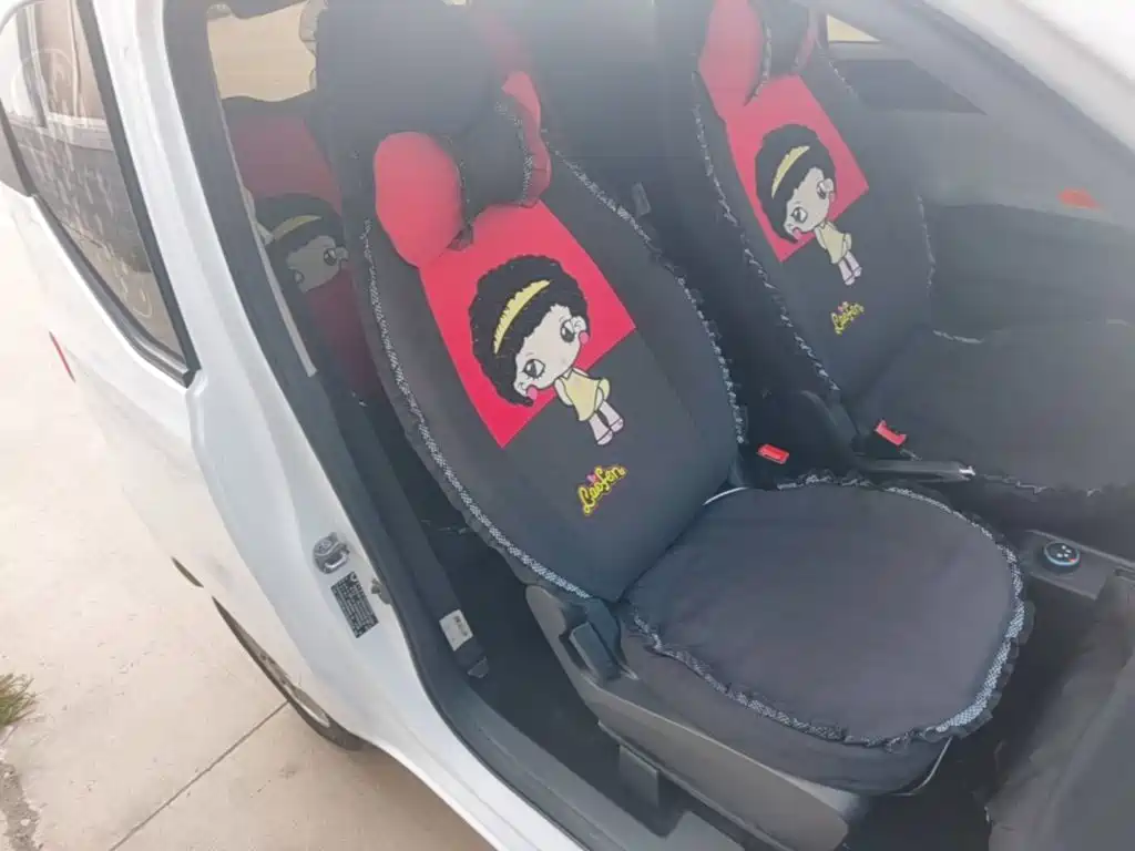 Wuling MINIEV — миниатюра 25
