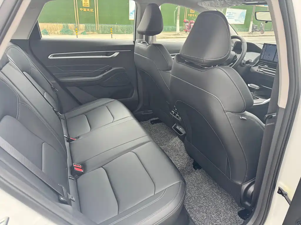 GEELY AUTOMOBILE EMGRAND