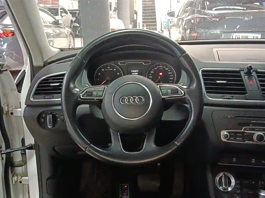 Audi Q3 2015 35 TFSI quattro