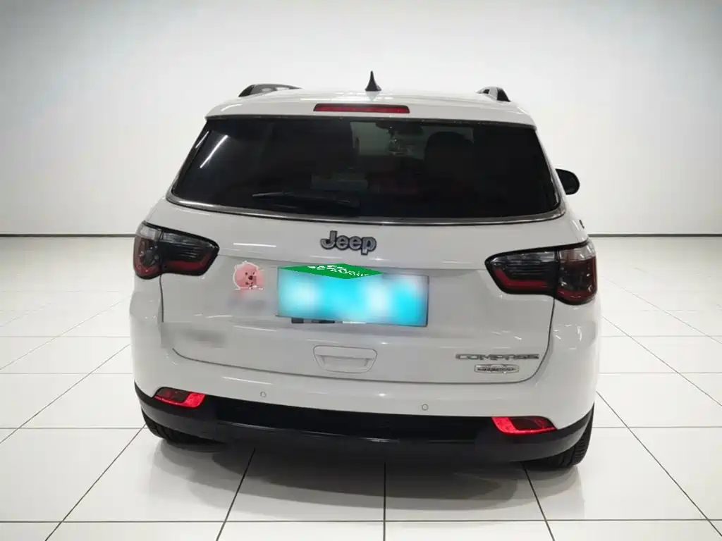 Jeep Compass — миниатюра 3