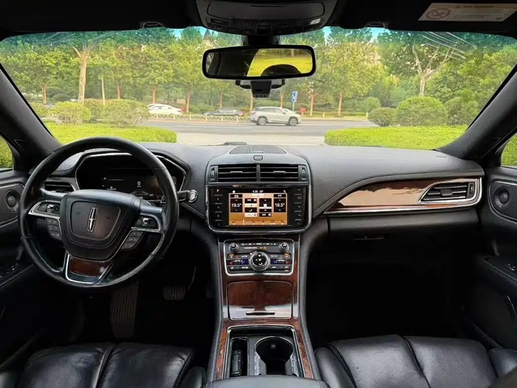 Lincoln Continental 2017 2.0T