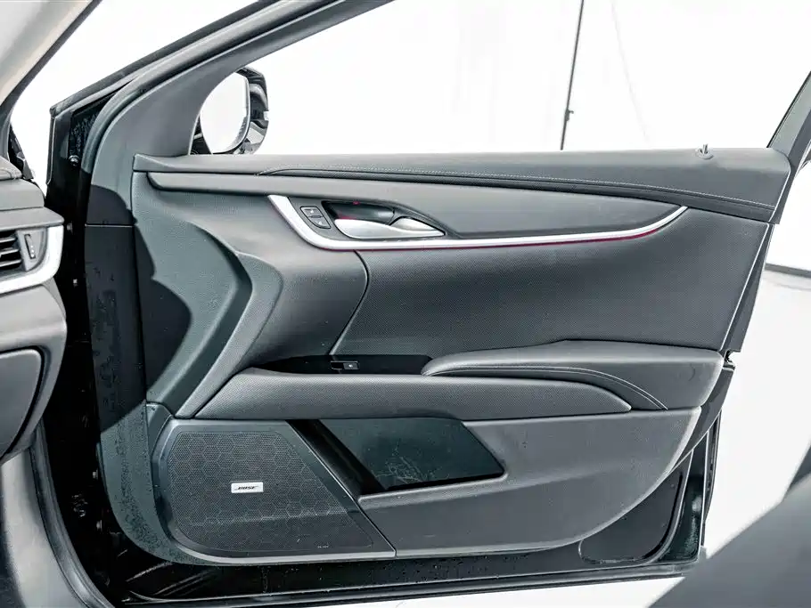 Cadillac XTS — миниатюра 13