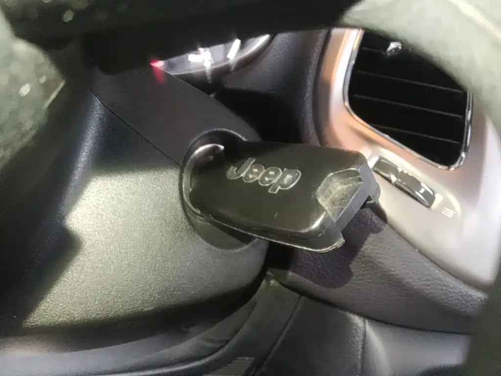 Jeep Compass — миниатюра 9