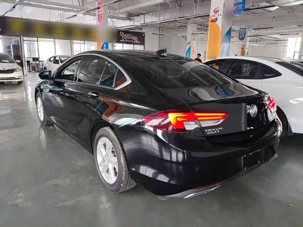 Buick Regal — миниатюра 5
