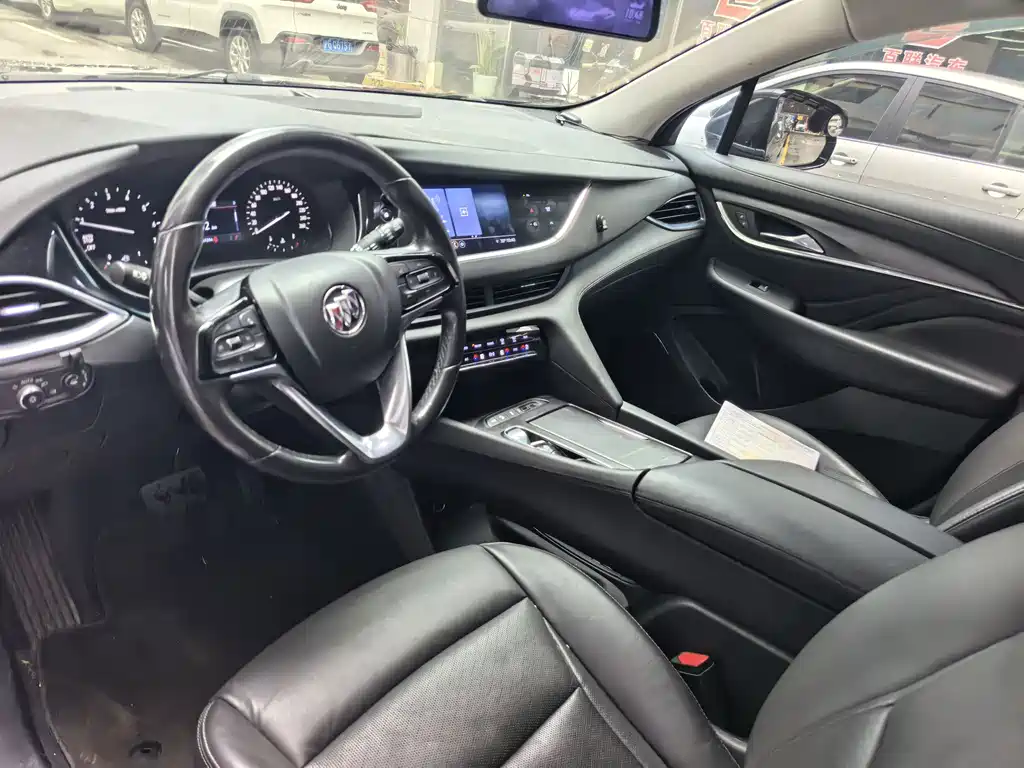 Buick Enclave — миниатюра 8