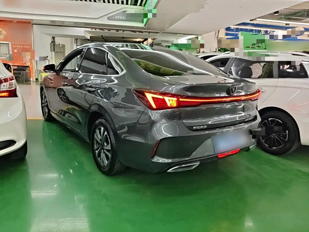 Changan Eado — миниатюра 5