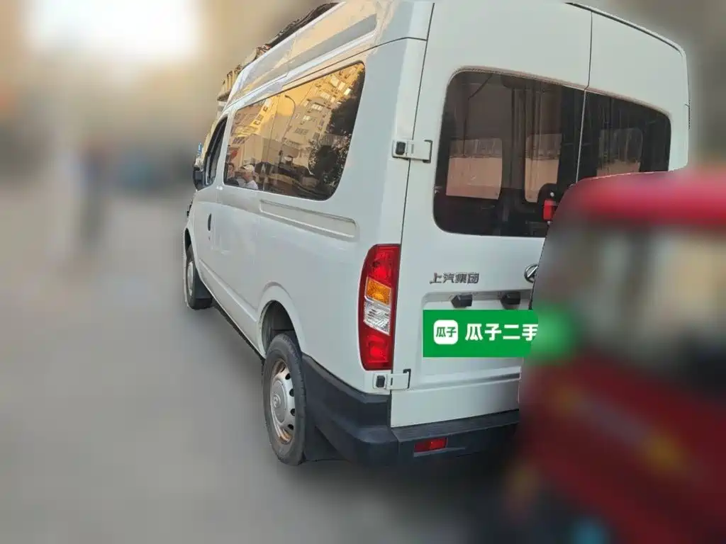 MAXUS V80 — миниатюра 25