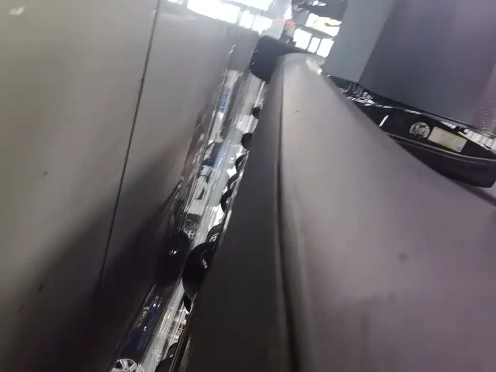 Tesla Model 3 — миниатюра 21