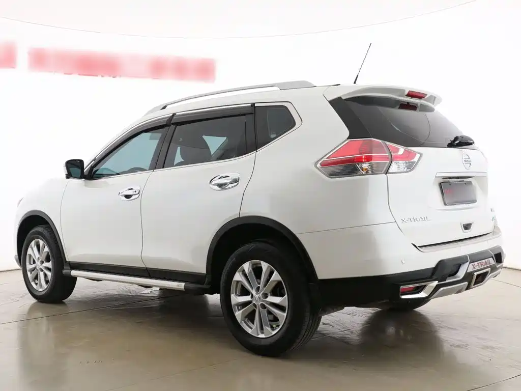 Nissan X-Trail — миниатюра 8