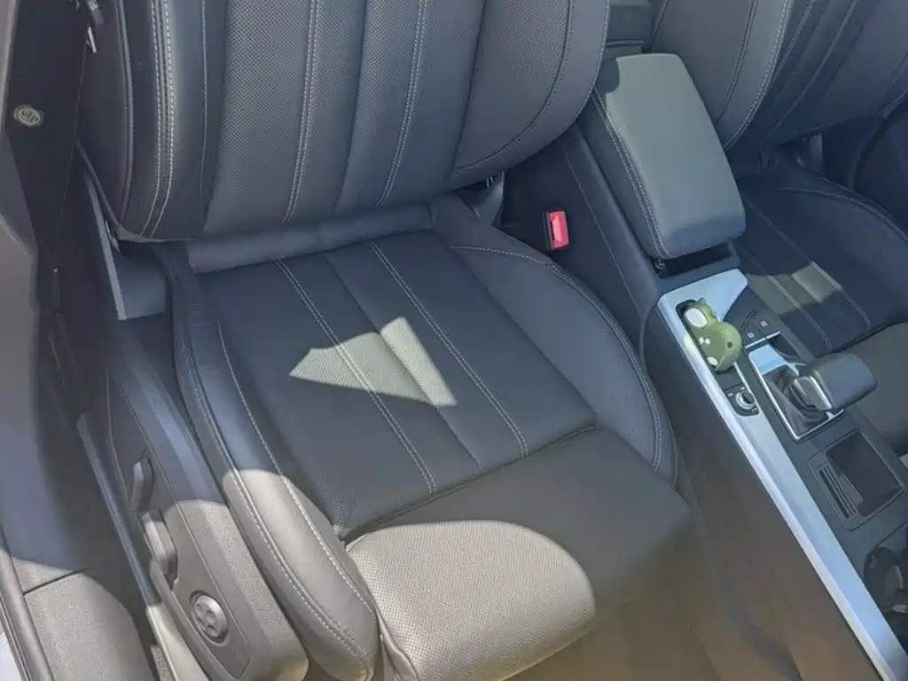 Audi A4L — миниатюра 2