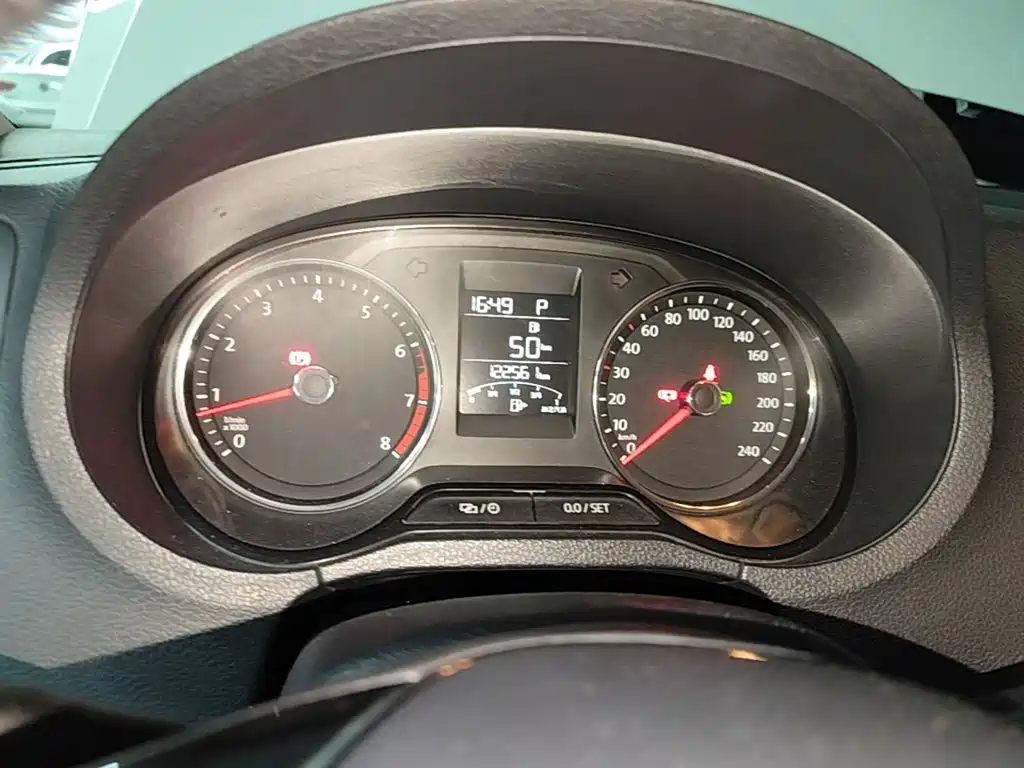 Volkswagen Polo — миниатюра 12