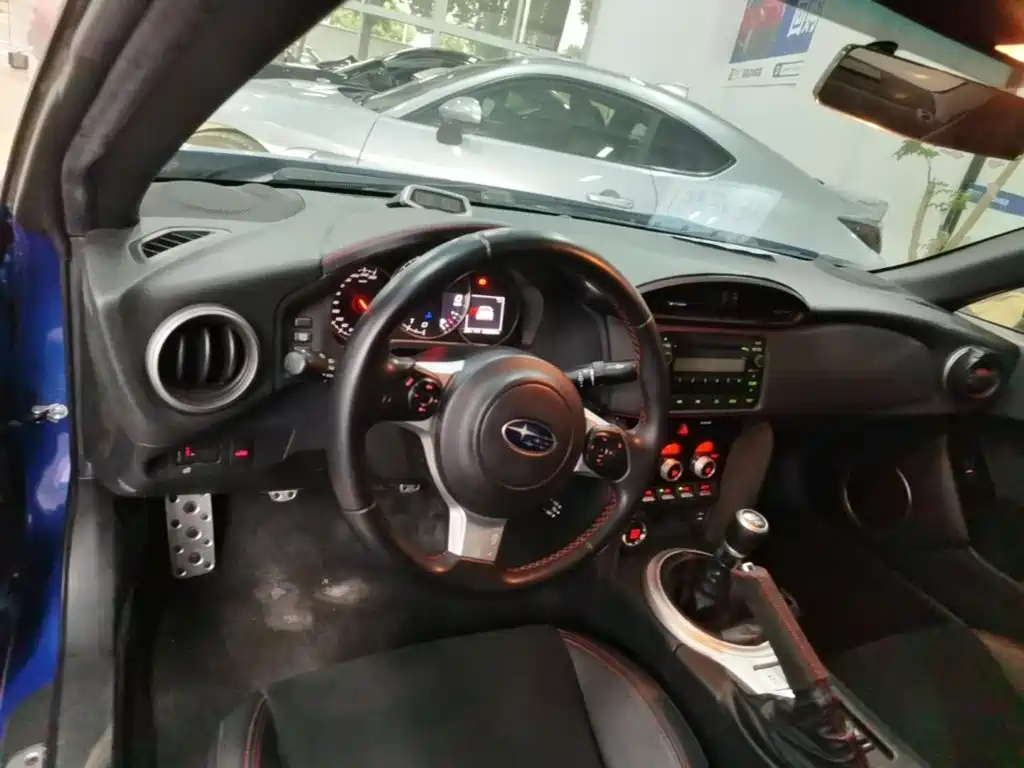 Subaru BRZ — миниатюра 10