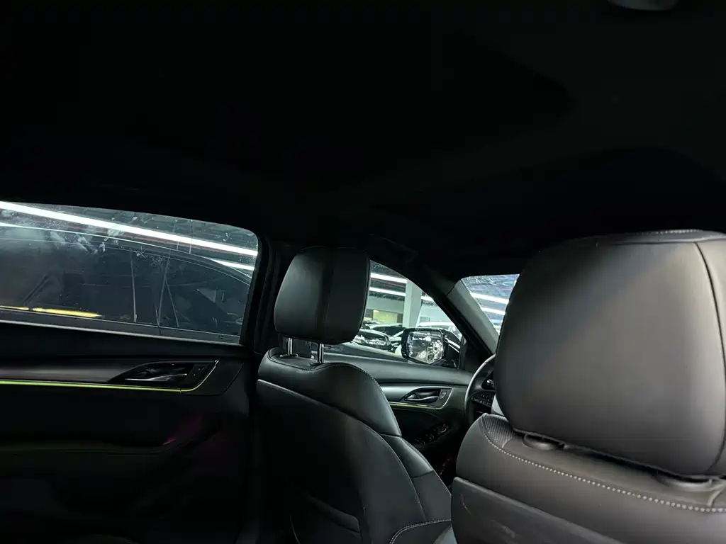 Cadillac CT5 — миниатюра 7