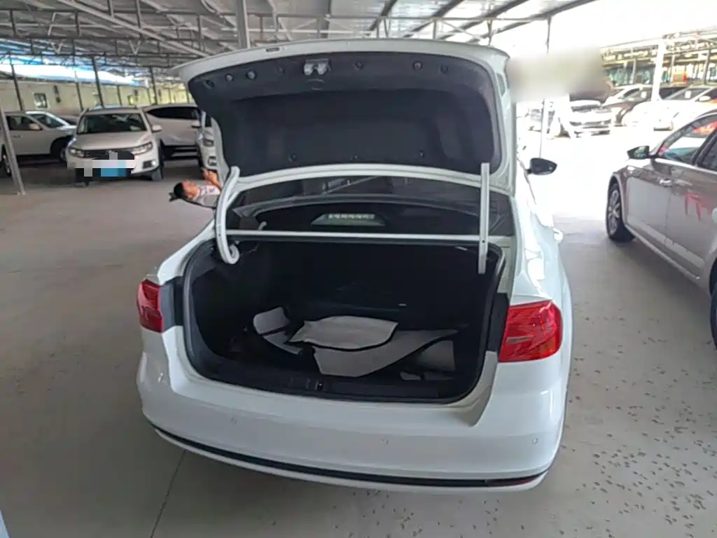 Volkswagen Bora — миниатюра 19