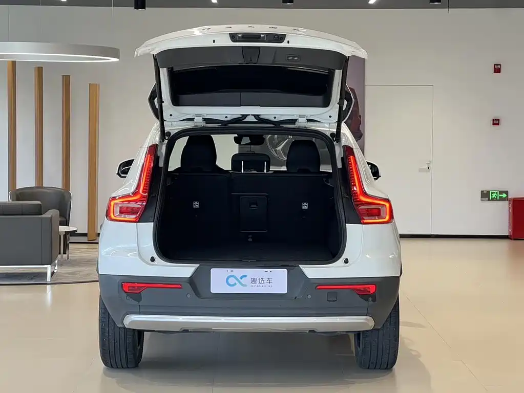 Volvo XC40 — миниатюра 16