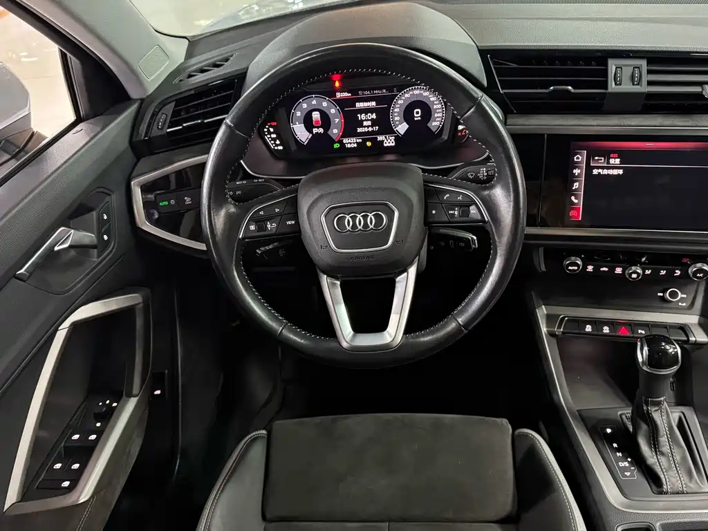 Audi Q3 — миниатюра 10