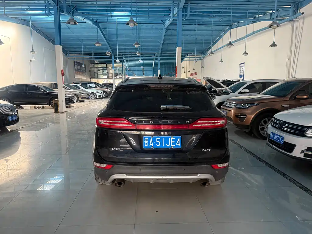 Lincoln MKC — миниатюра 9