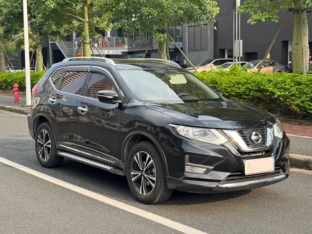 Nissan X-Trail — миниатюра 3