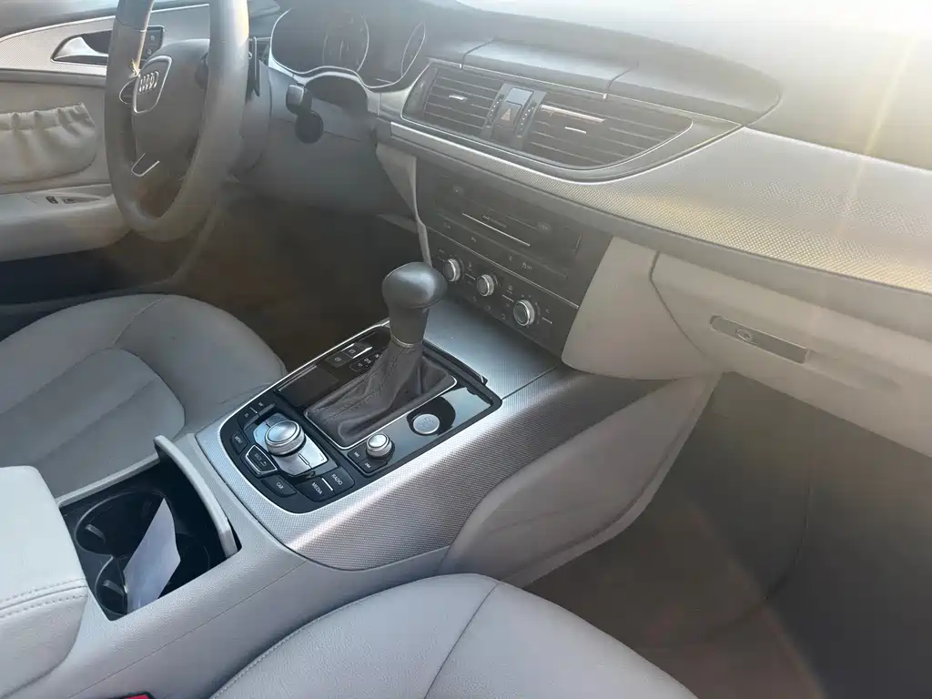 Audi A6L — миниатюра 8