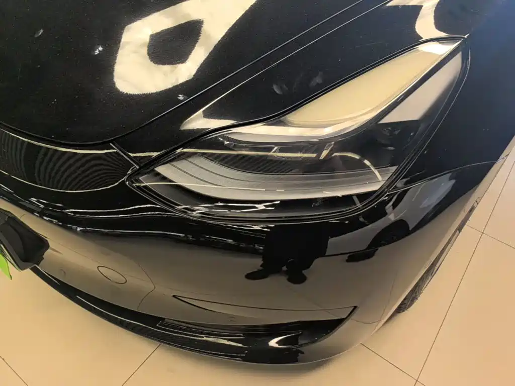 Tesla Model 3 — миниатюра 24