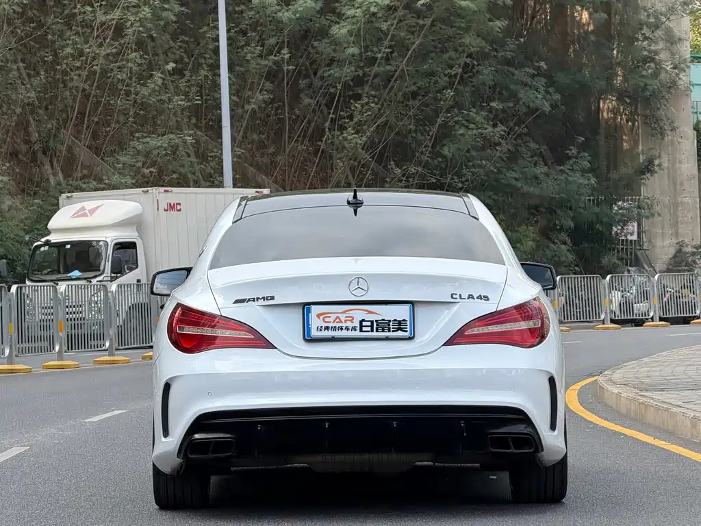 Mercedes-Benz CLA AMG — миниатюра 5
