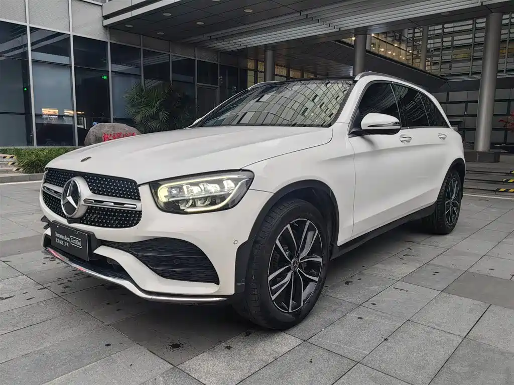 MERCEDES-BENZ GLC