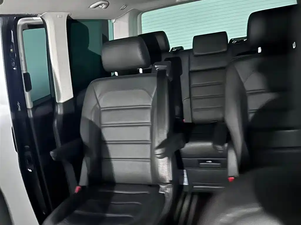 Volkswagen Multivan 2.0TSI 4WD Premium Edition 7 seats, фото 8