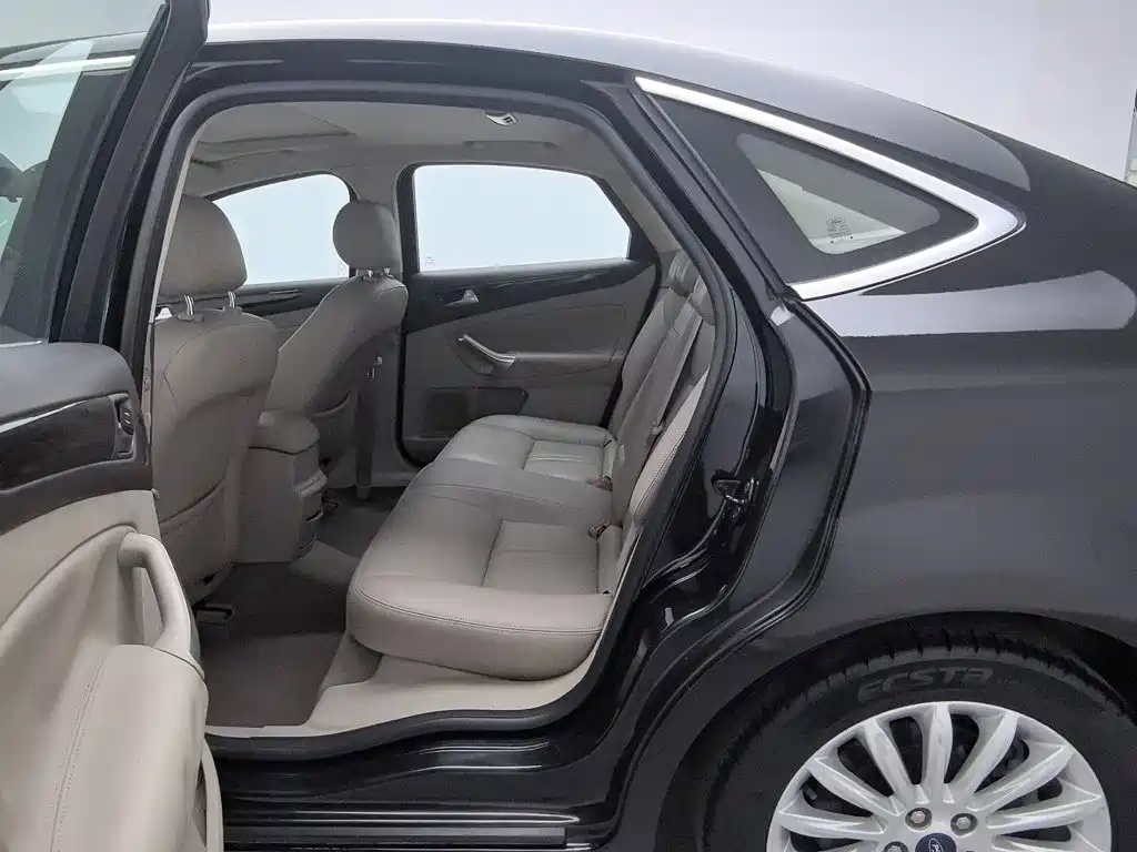 Ford Mondeo Zhisheng — миниатюра 15