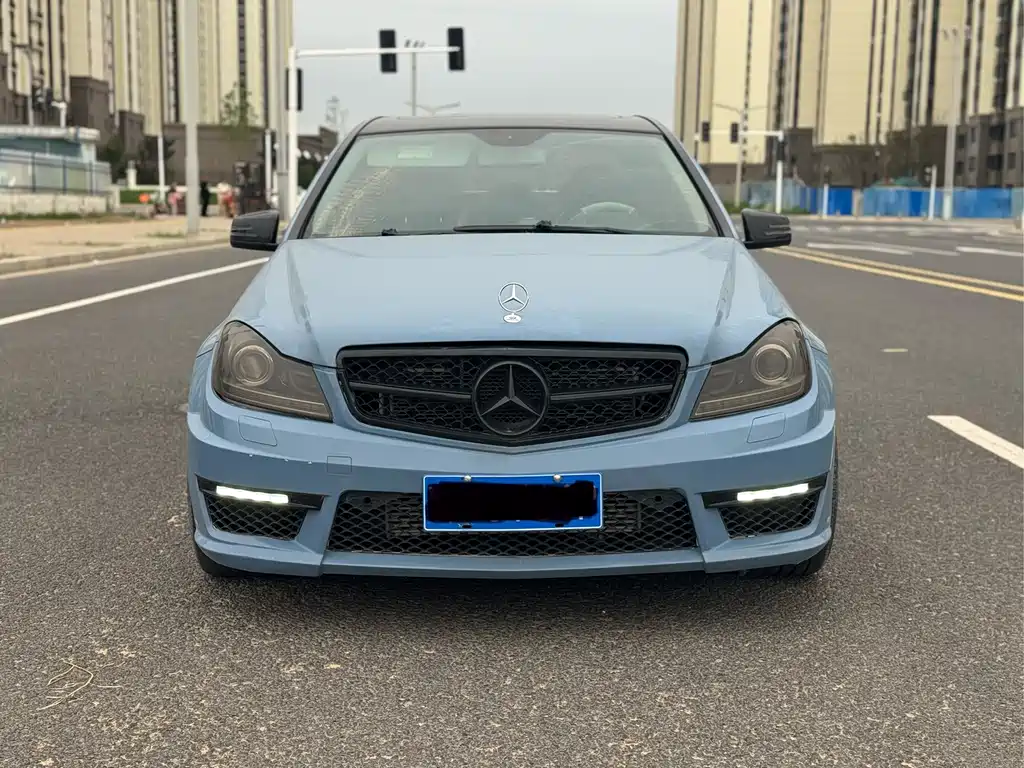 Mercedes-Benz C-Class — миниатюра 2