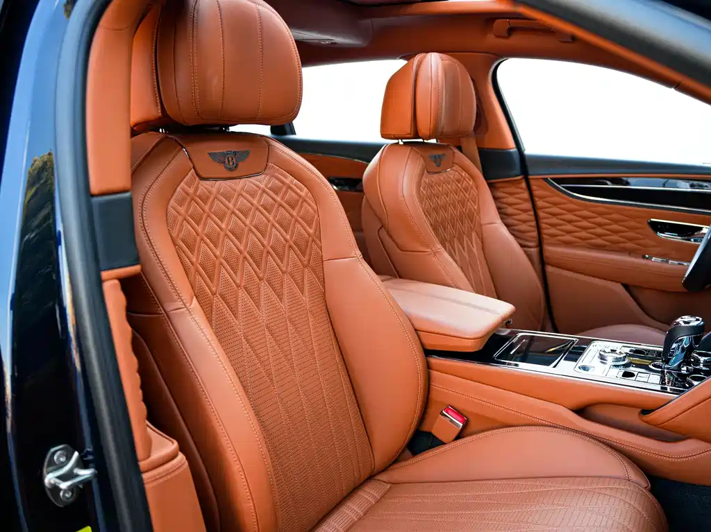 Bentley Flying Spur — миниатюра 20