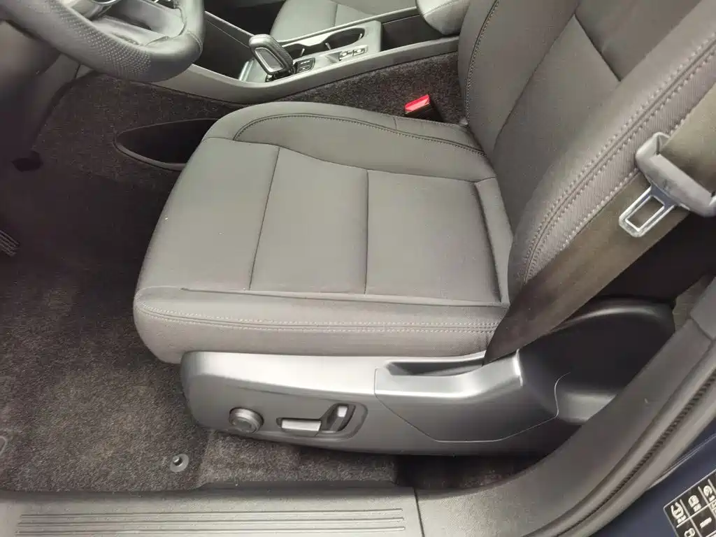 Volvo XC40 — миниатюра 20