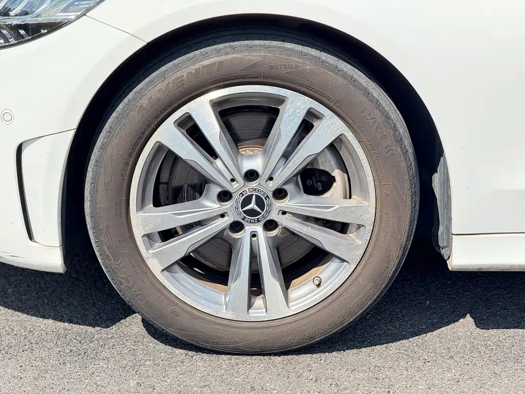 Mercedes-Benz C-Class — миниатюра 21