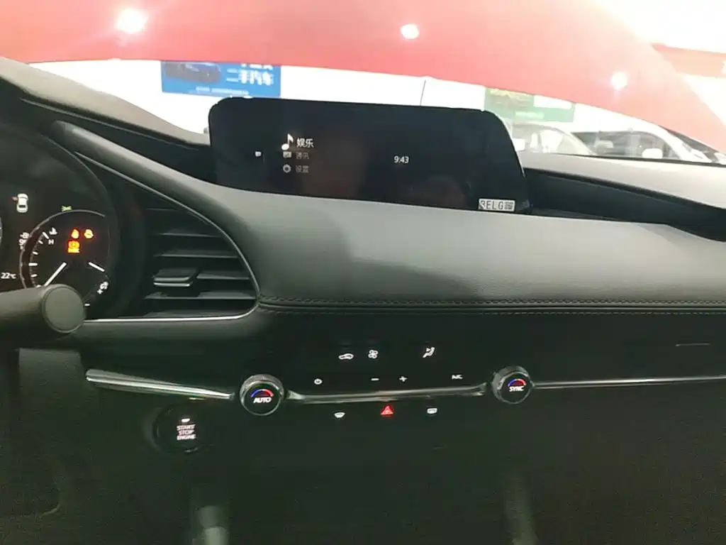Mazda 3 Axela — миниатюра 13