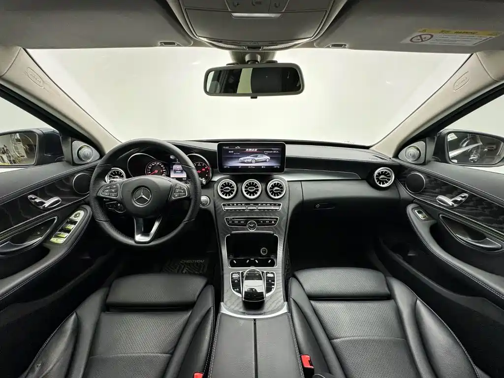 Mercedes-Benz C-Class — миниатюра 16