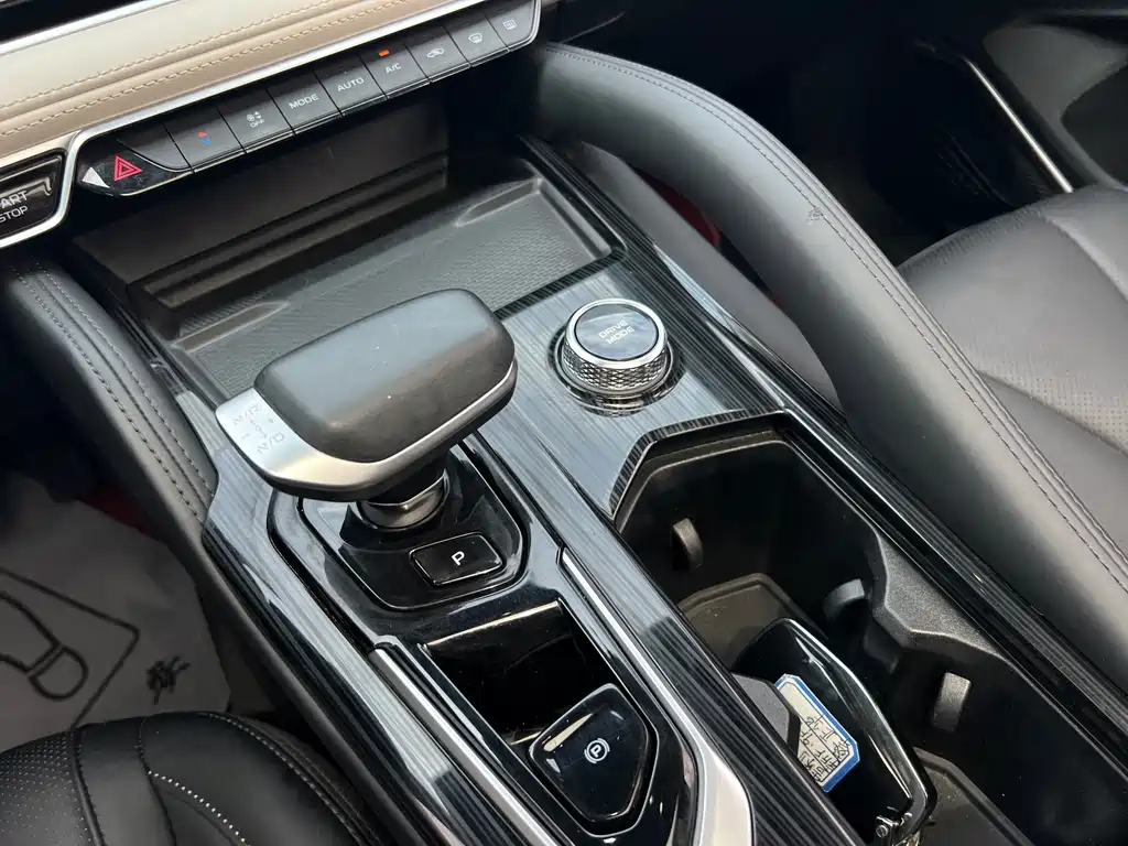 Geely Xingyue L — миниатюра 21