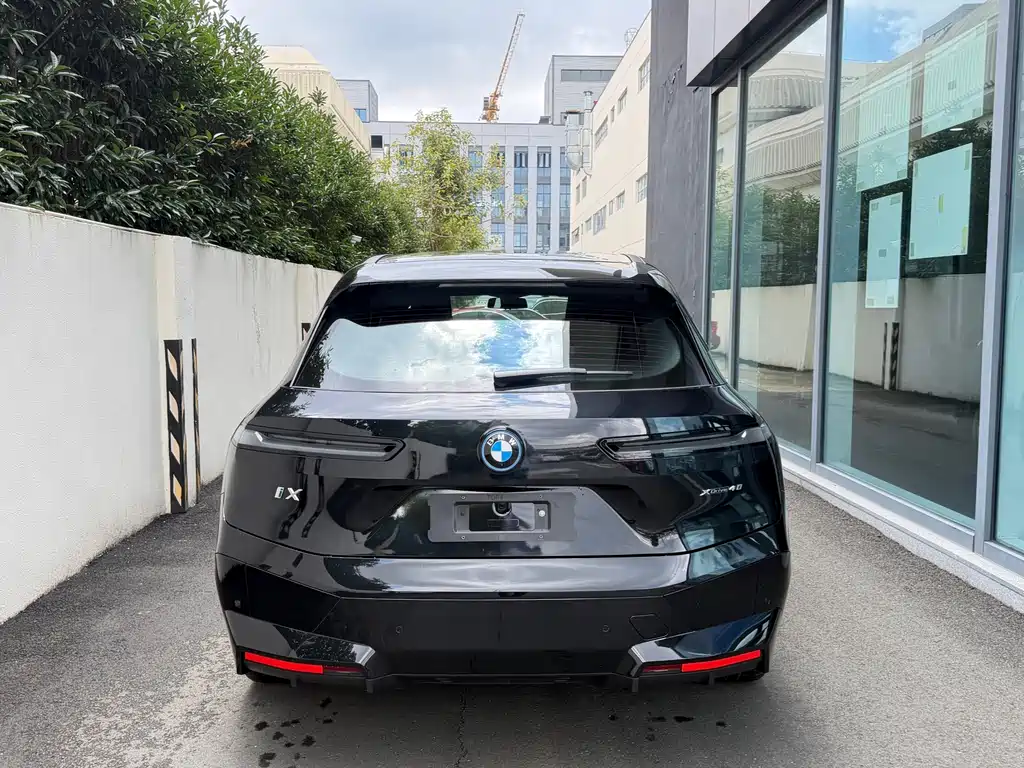 BMW iX — миниатюра 15