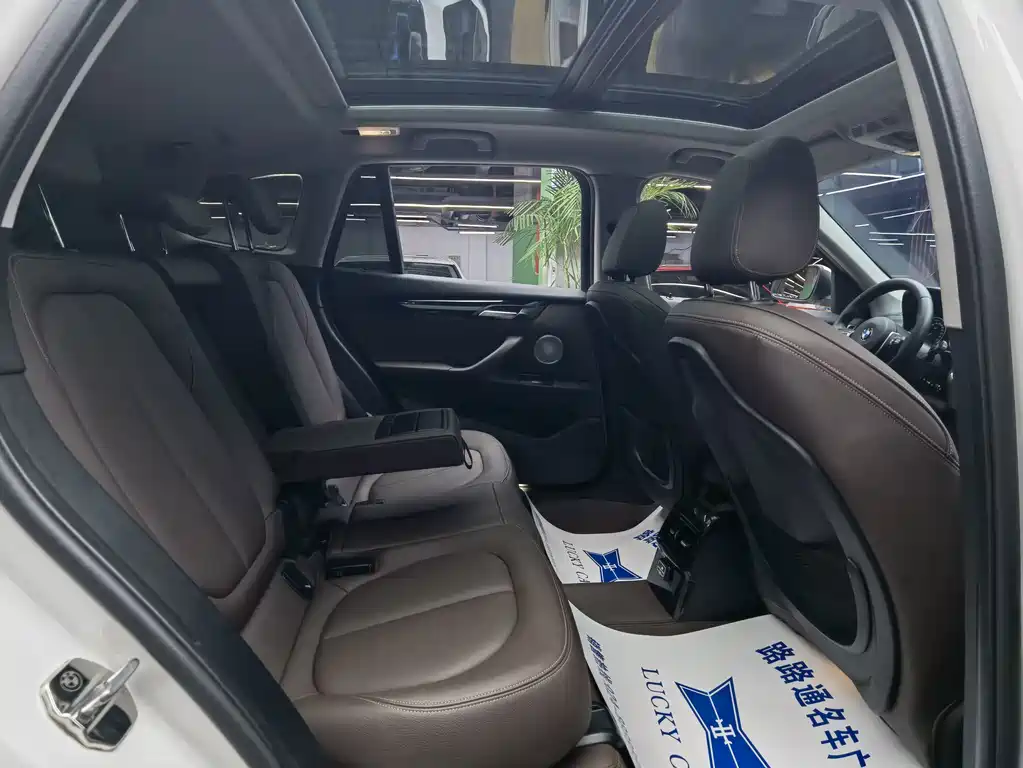 BMW X1 — миниатюра 9
