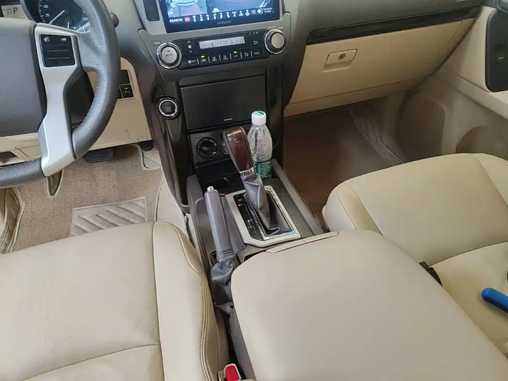 Toyota Prado — миниатюра 14