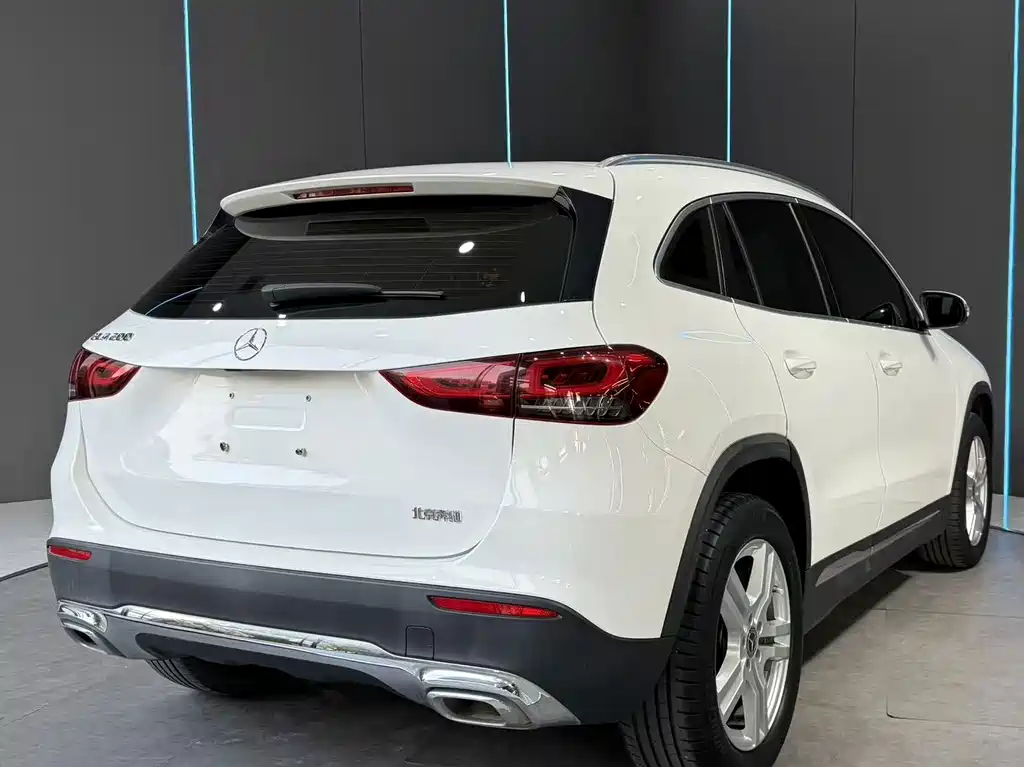 Mercedes-Benz GLA — миниатюра 6