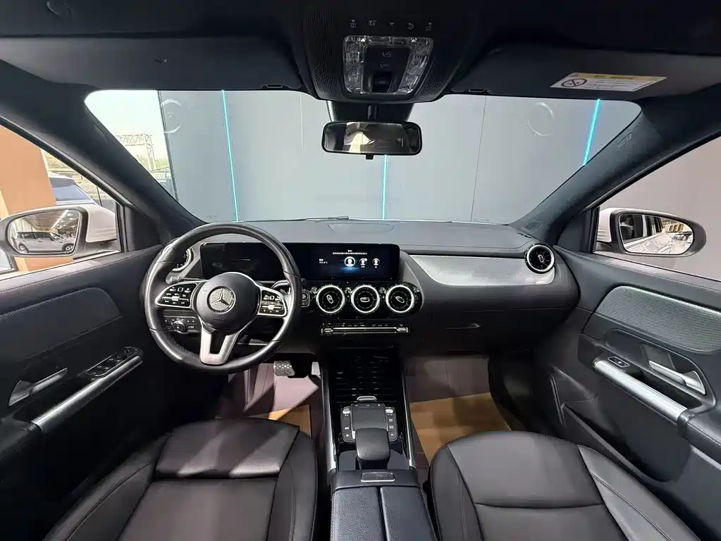 Mercedes-Benz GLA — миниатюра 9