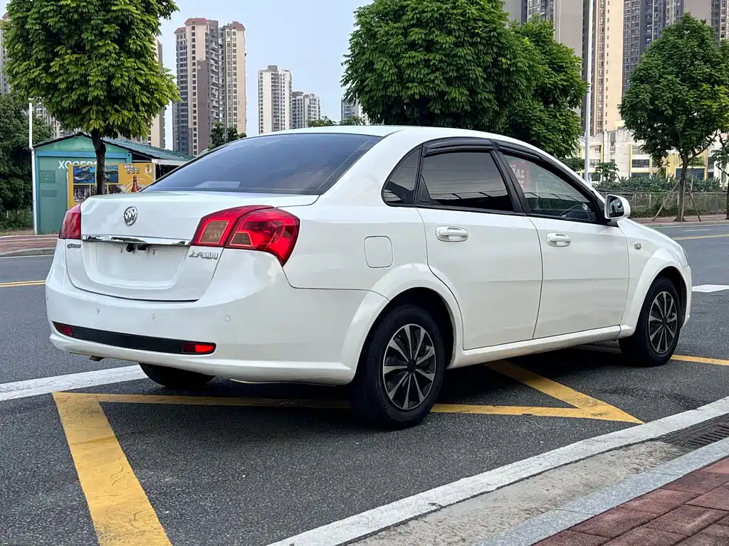 Buick Excelle — миниатюра 7