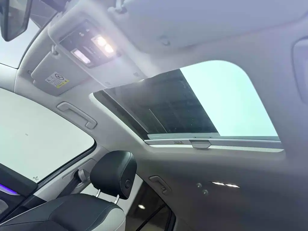 Volkswagen Golf — миниатюра 18