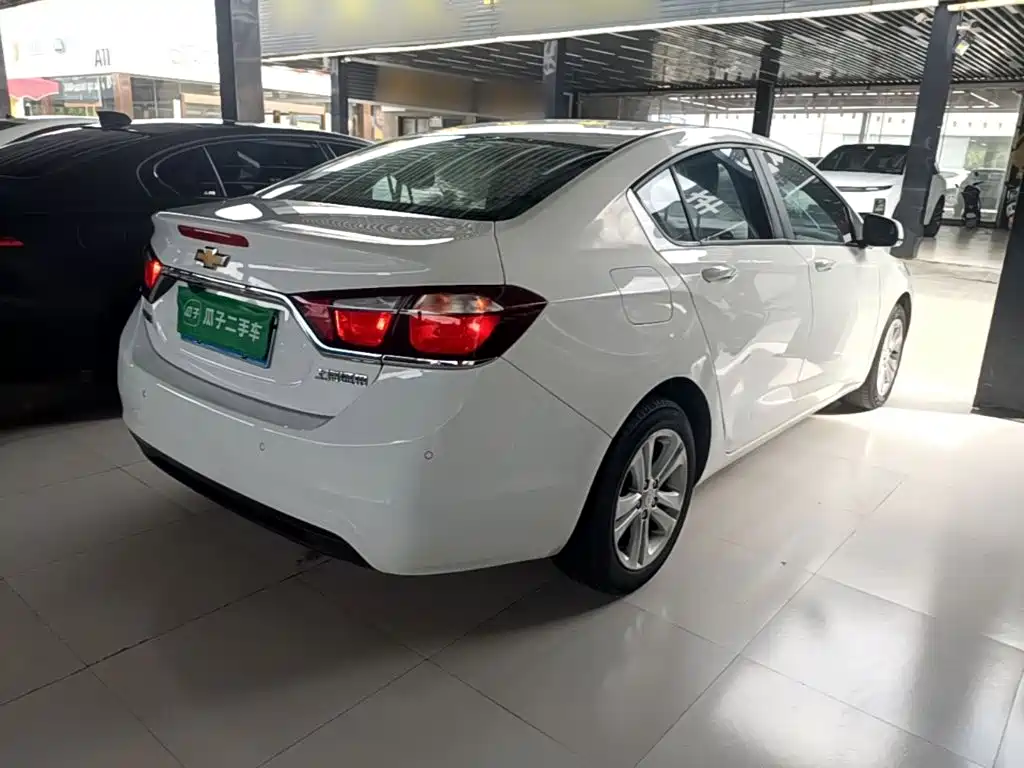 Chevrolet Cruze — миниатюра 7
