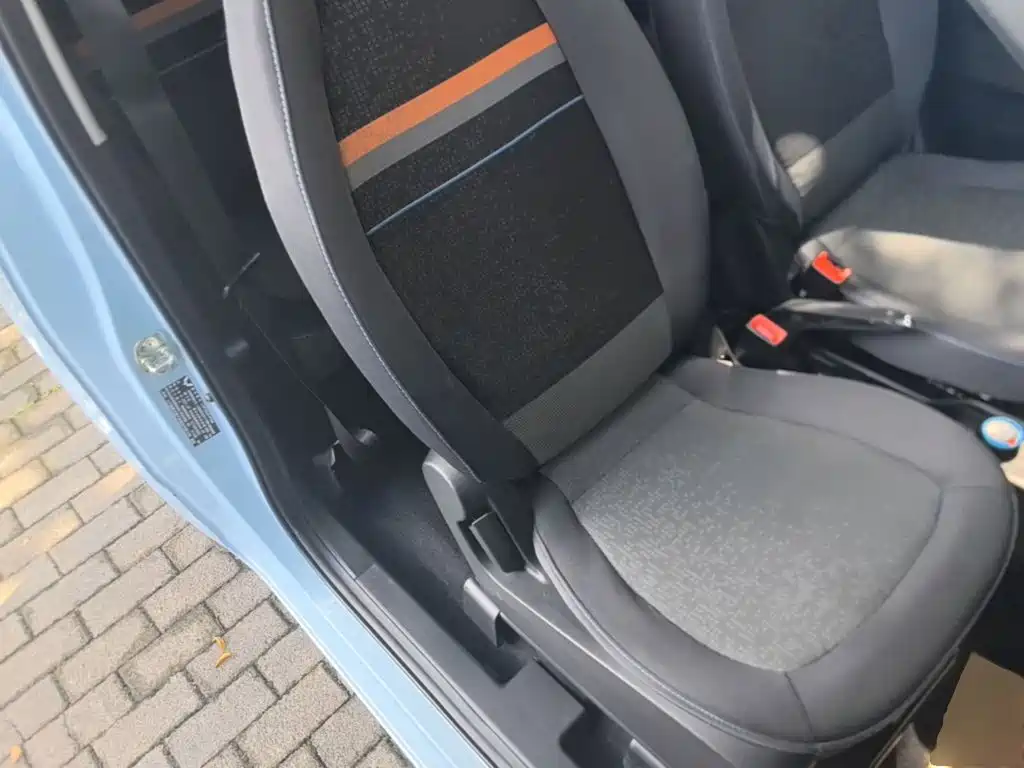 Wuling MINIEV — миниатюра 25