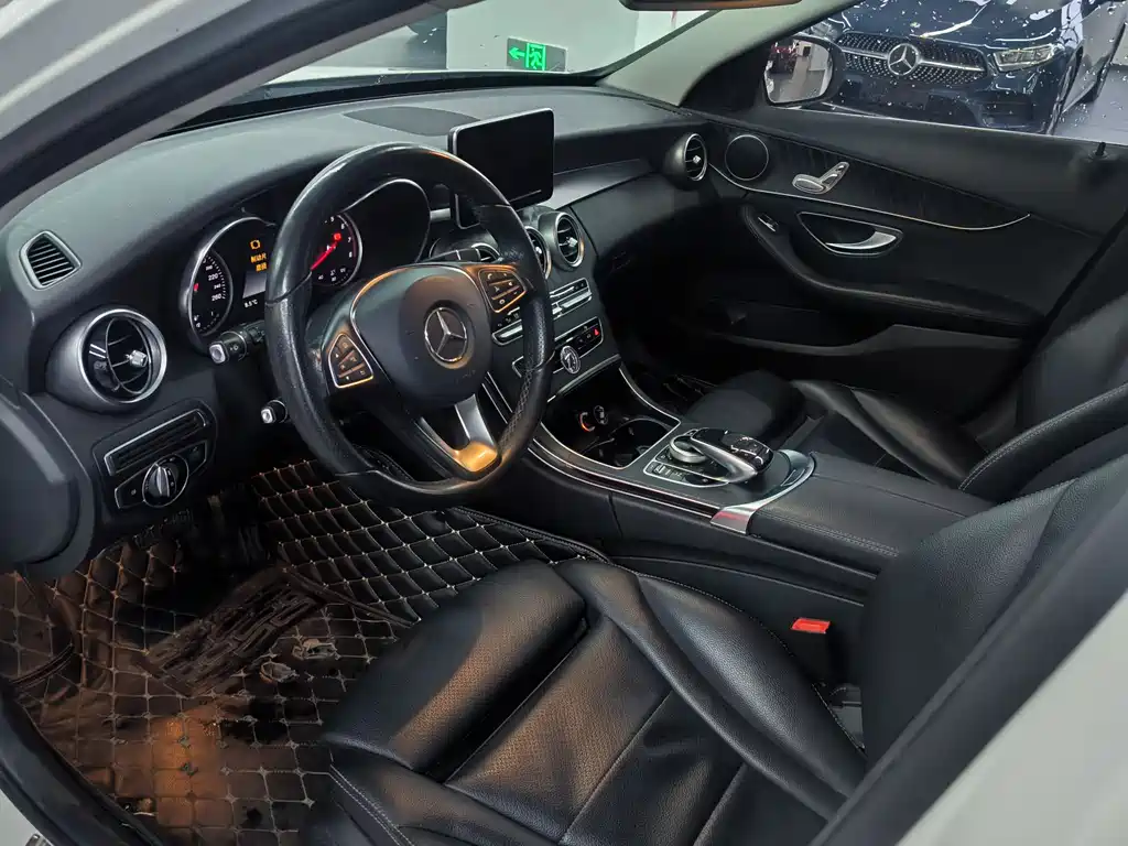 MERCEDES-BENZ C CLASS