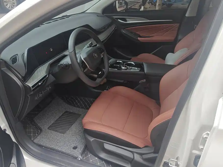 Changan Eado — миниатюра 9