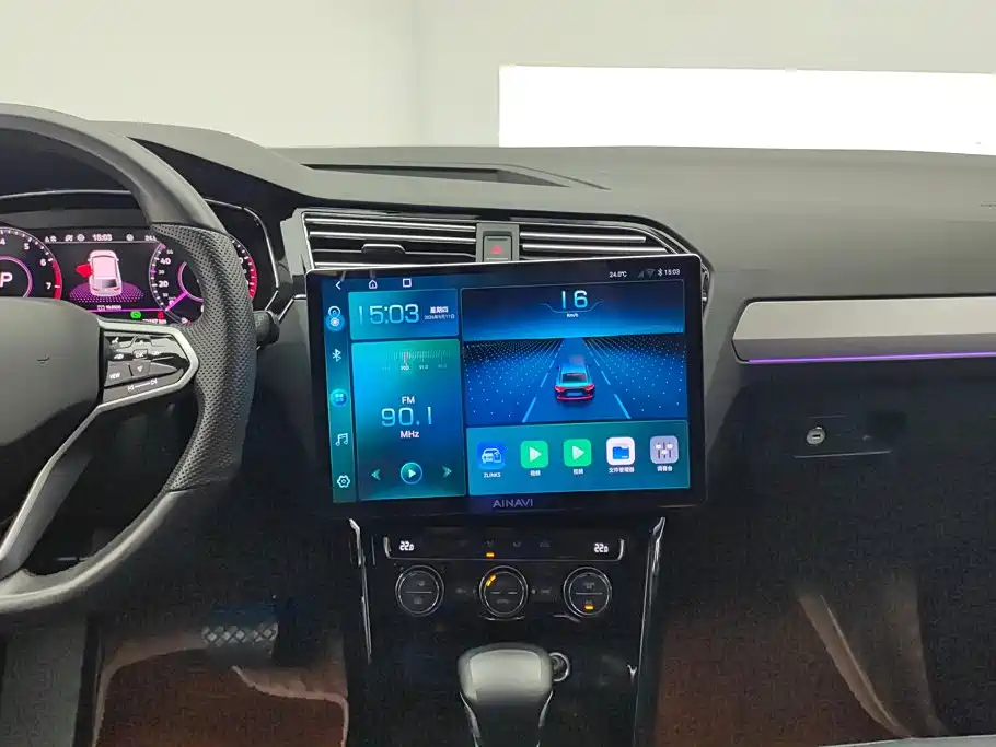 Volkswagen Tiguan L — миниатюра 13