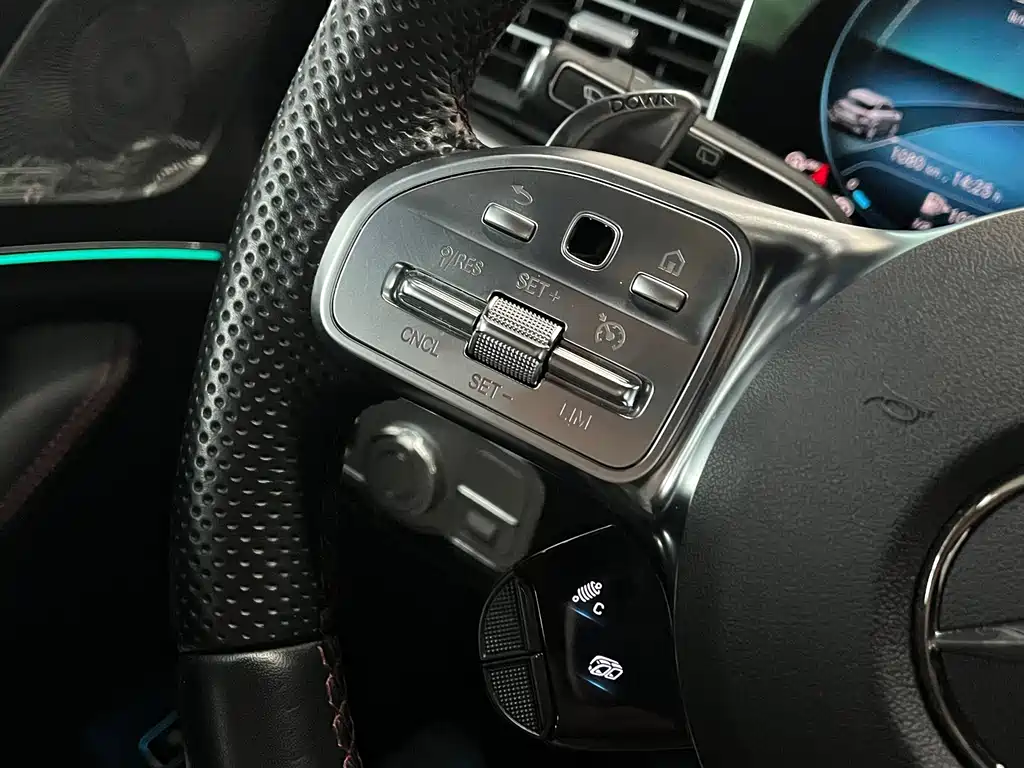 Mercedes-Benz GLE AMG — миниатюра 17