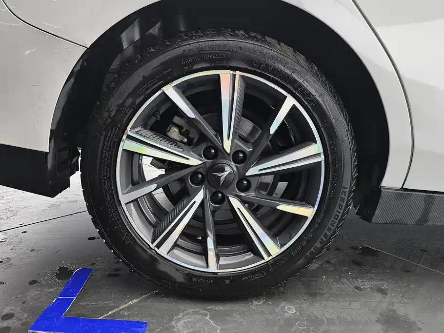 Changan Eado — миниатюра 6