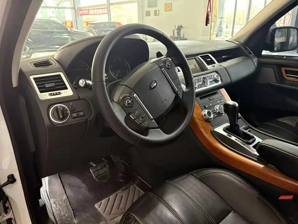 Land Rover Range Rover Sport 2013 5.0 SC V8 HSE
